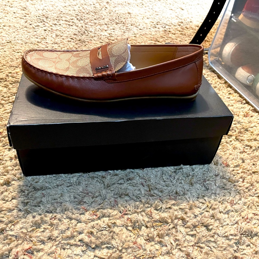 Mens size 11 driving shoes